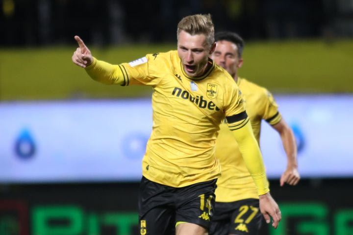 Άρης – Athens Kallithea 2-0: Κορυφή και τέταρτη διαδοχική νίκη για τους κίτρινους, που λύγισαν την Athens Kallithea των 10 παικτών