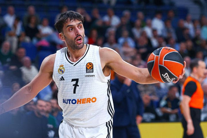Ρεάλ Μαδρίτης – Ερυθρός Αστέρας 95-72: Ο αψεγάδιαστος Καμπάσο έλαμψε στον περίπατο της βασίλισσας