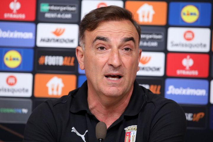Καρβαλιάλ: “Τιμή μου που ήμουν στον Ολυμπιακό, ήμουν από τους λίγους προπονητές που δεν γιούχαραν οι φίλαθλοι, γιατί δεν είχαμε κόσμο”