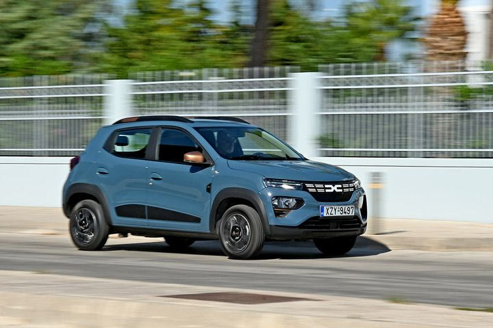 Δοκιμάζουμε το φθηνότερο ηλεκτρικό της αγοράς, το Dacia Spring με αυτονομία 250 χιλιομέτρων