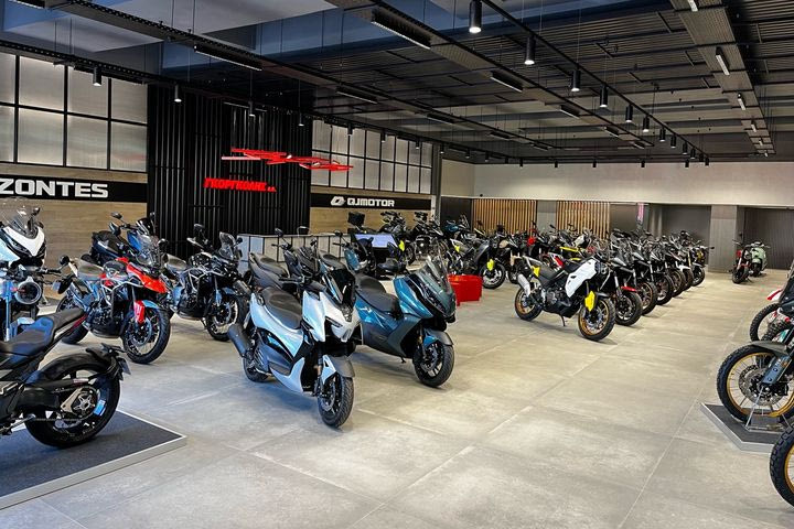 Νέα τεράστια έκθεση για τρεις μάρκες μοτοσυκλετών- Πρωτοποριακές παροχές για τους πελάτες στο Athens Moto Hall