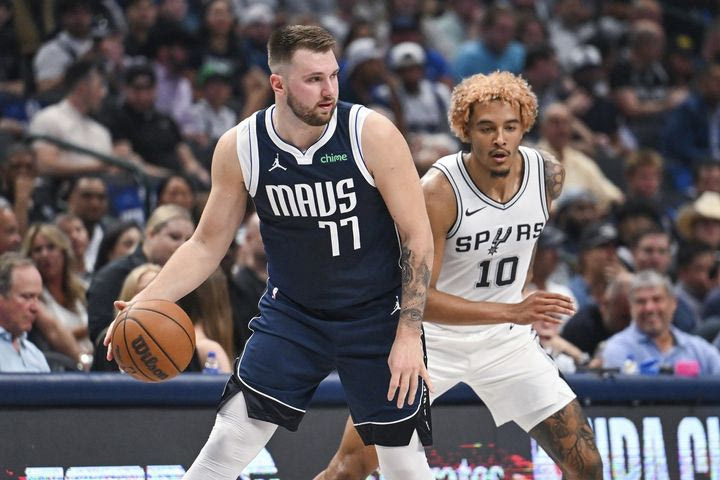 NBA, Μάβερικς: Πρόβλημα με Ντόντσιτς, χτύπησε στον καρπό και μένει εκτός για τουλάχιστον μία εβδομάδα