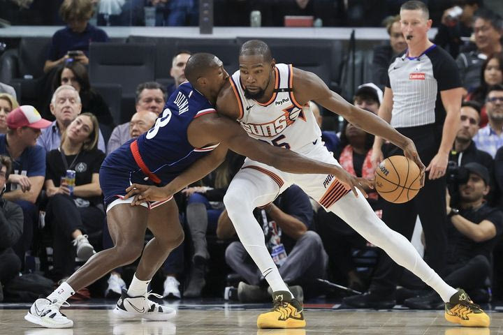 NBA: Ντουράντ και Σανς πήραν το θρίλερ στην παράταση στο Λ.Α κόντρα στους Κλίπερς με 116-113