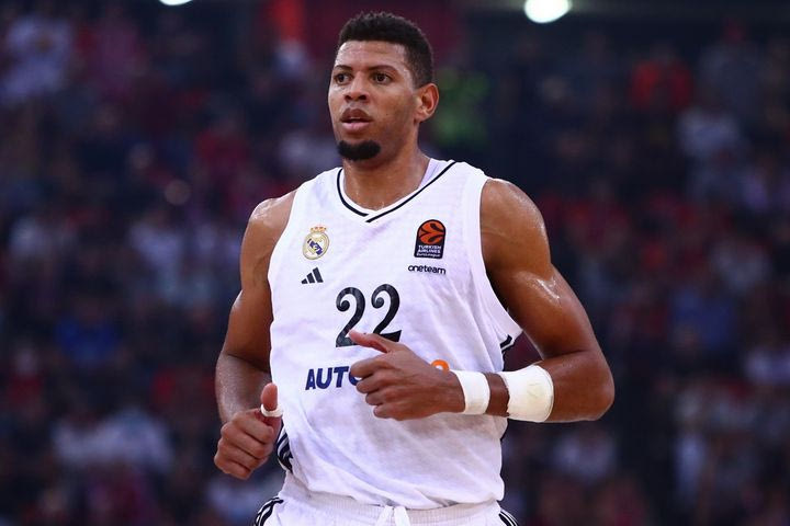 Ρεάλ – Μιλάνο 96-89: Με τέτοιον Ταβάρες δεν γινόταν να χάσει
