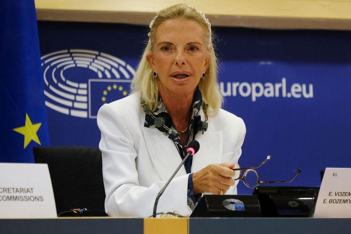 Η Ελίζα Βόζεμπεργκ έκανε ένα λάθος. Συγκρίθηκε με τη Μαρία Καρυστιανού