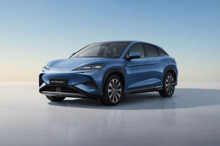 Η BYD με το δυναμικό SUV Sealion 7 “σφραγίζει” τον κυριαρχικό της ρόλο στην αγορά