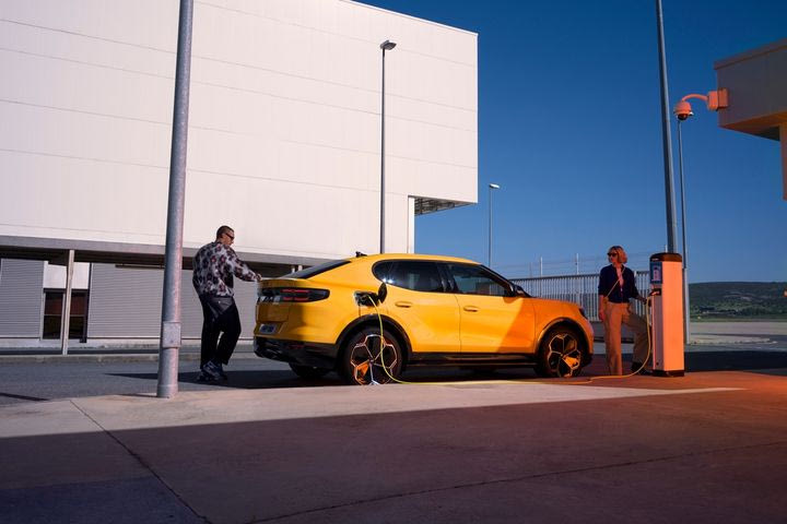 To νέο αμιγώς ηλεκτρικό SUV Ford Capri διαθέτει προηγμένη τεχνολογία φόρτισης- Όλα για την διευκόλυνση του οδηγού