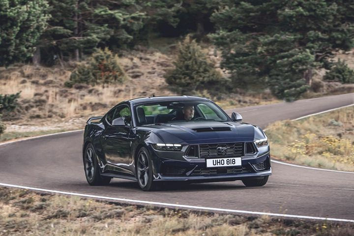 Δες από κοντά την εκθαμβωτική Ford Mustang Dark Horse και κανόνισε το δικό σου test drive