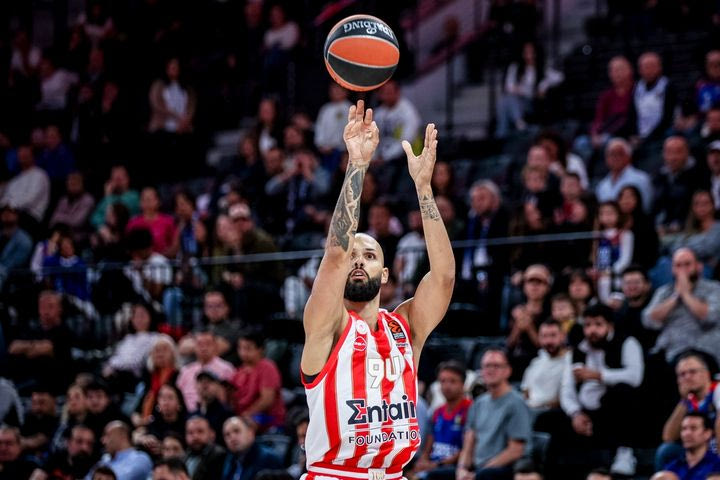 Αναντολού Εφές – Ολυμπιακός 91-89: Λύγισε από τα λάθη του