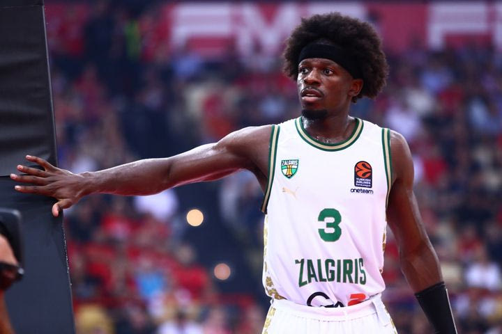 Άλμπα – Ζάλγκιρις 66-86: Η ομάδα του Τρινκιέρι έφτασε στις 10 νίκες χωρίς να ιδρώσει