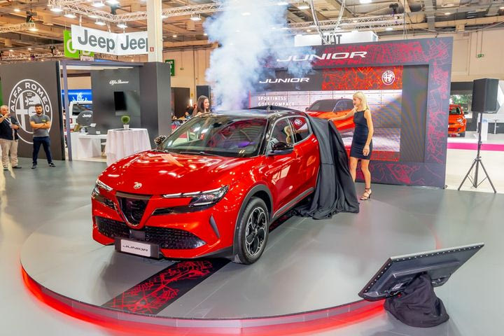 H Alfa Romeo Junior στην Ελλάδα- Ηλεκτρικό ξεκίνημα στην αγορά για το νέο Ιταλικό SUV
