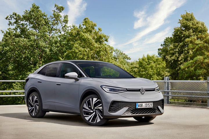 Volkswagen: Από 25.215 ευρώ το ID.3- Νέες τιμές σε όλα τα ηλεκτρικά μοντέλα