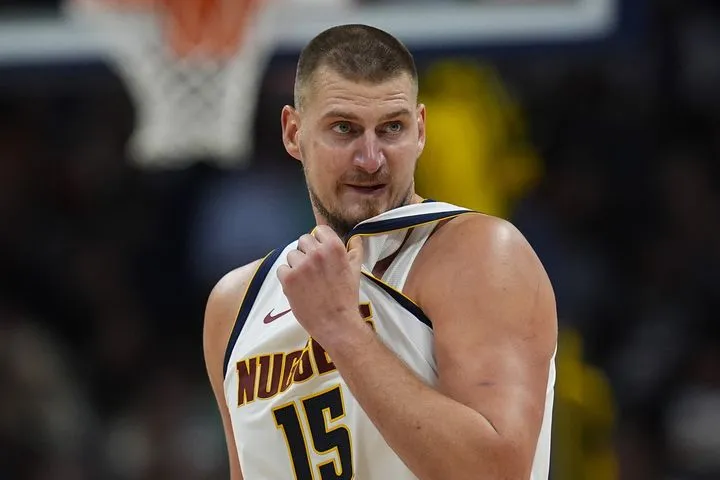 NBA: Οι Νάγκετς επικράτησαν άνετα των Γουόριορς, άγγιξε το τριπλ-νταμπλ ο Γιόκιτς