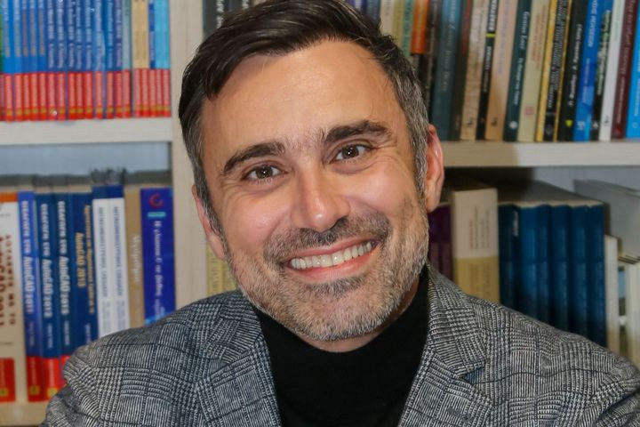 Γιώργος Καπουτζίδης: «Έχει κι άλλους γκέι ο χώρος; Νόμιζα ότι είμαστε μόνο εγώ και ο Φώτης»