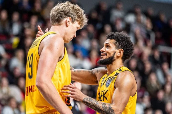 Τα highlights της νίκης της ΑΕΚ Betsson στη Ρίγα