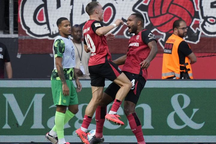 Λεβερκούζεν – Βόλφσμπουργκ 4-3: Ο Μπονιφέις λύτρωσε τους νταμπλούχους στο 90+3′ κόντρα στους λύκους του Κουλιεράκη