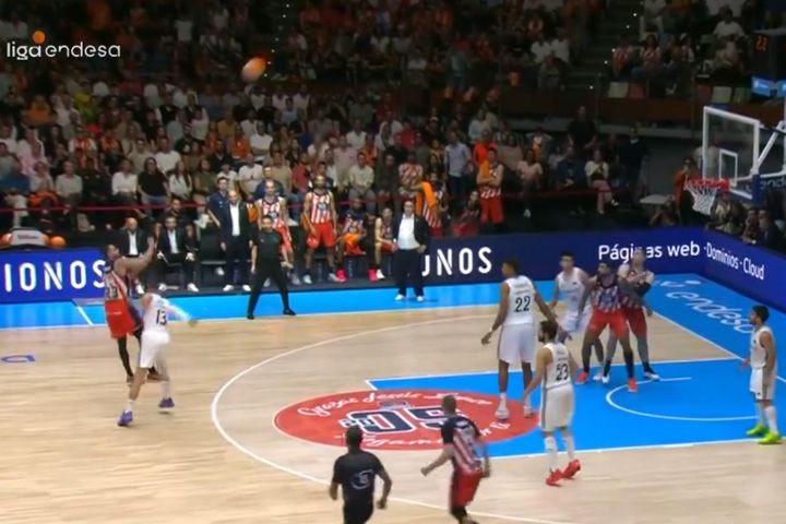 Λέιμα Κορούνια – Ρεάλ Μαδρίτης 86-85: Οι νεοφώτιστοι ξέραναν τους Μαδριλένους με απίθανο τρίποντο στα 2″ για τη λήξη