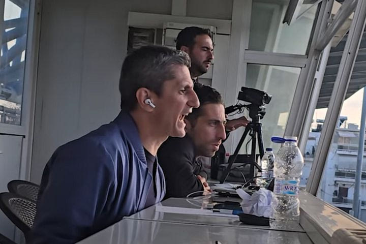 ΠΑΟΚ: Οι οδηγίες του Λουτσέσκου από το μπουθ και οι selfies του Κωνσταντέλια με ball boys