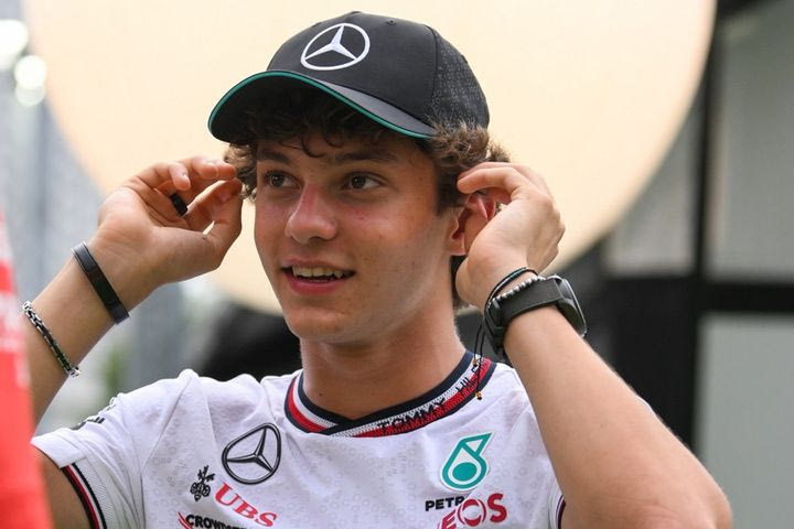 O Αντονέλι πήρε το δίπλωμα οδήγησης ενώ έχει ήδη κάνει 9.000 χιλιόμετρα δοκιμών στη Formula 1