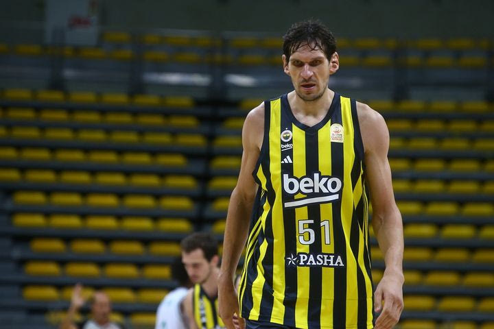 Ο Μαριάνοβιτς μετακομίζει στην Κίνα, σύμφωνα με δημοσίευμα από τη Σερβία