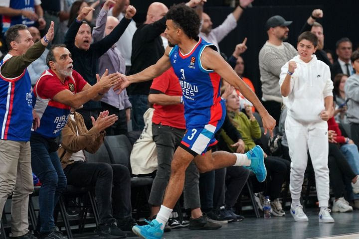 Αναντολού Εφές – Άλμπα 98-73: Ο Νουόρα έλαμψε, οι Τούρκοι κυριάρχησαν