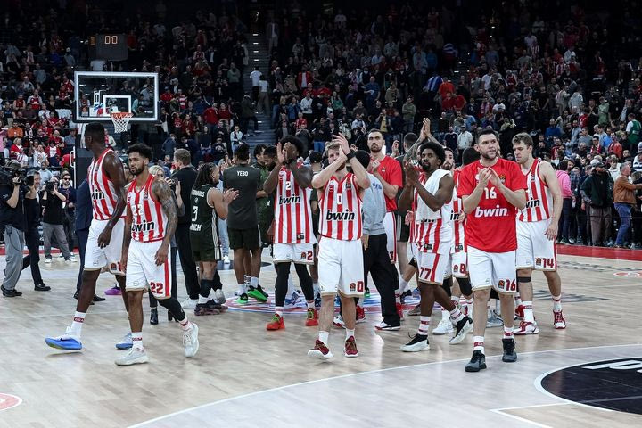 Ολυμπιακός: Οι ερυθρόλευκοι ευχαρίστησαν τον κόσμο που βρέθηκε στο πλευρό τους στο Μόναχο