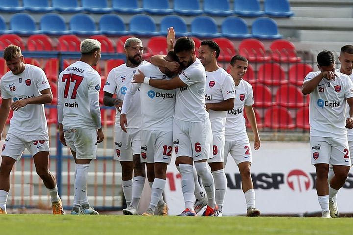 Πανιώνιος – ΑΕΚ Β’ 2-1: Οι κυανέρυθροι πήραν μεγάλη νίκη και συνεχίζουν στην κορυφή μαζί με την Κηφισιά