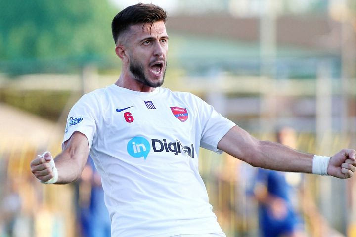 Νέα Ιωνία – Πανιώνιος 1-2 πεν. (0-0): Οι κυανέρυθροι πήραν την πρόκριση στους 16 μέσα από τη ρωσική ρουλέτα