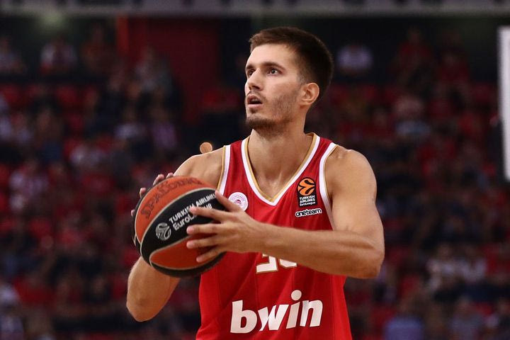 Ολυμπιακός: Έληξε το NBA-out στο συμβόλαιο του Πετρούσεβ