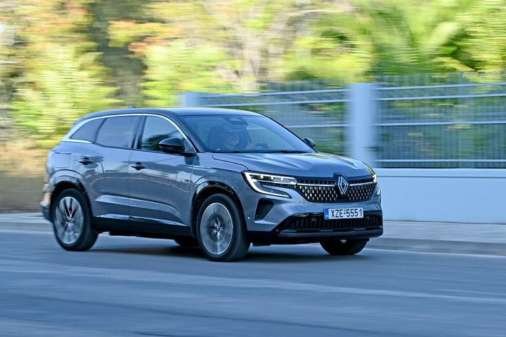 Δοκιμάζουμε το ήπια υβριδικό SUV Renault Austral 1.3 των 160 ίππων