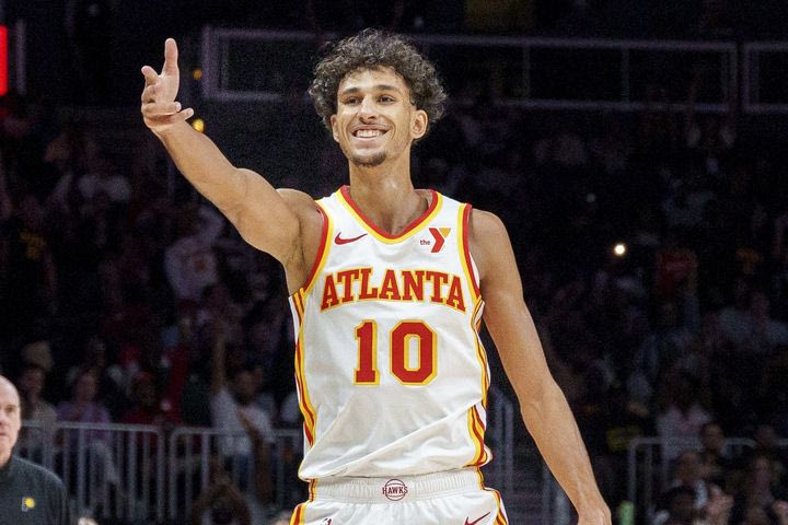 NBA: Ρισασέ-όνειρο, λύγισε με 33αρα τους Νικς στην νίκη με 121-116 των Χοκς
