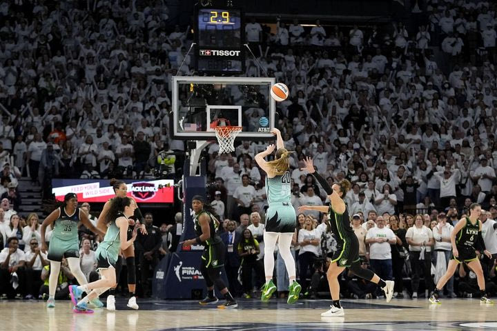 WNBA: Το τρομερό νικητήριο καλάθι της Ιονέσκου από το logo κόντρα στην Λινξ