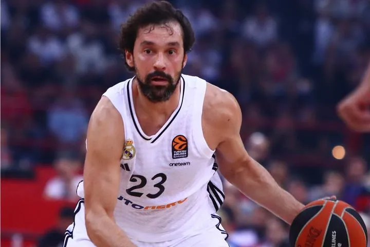 Ο Σέρχιο Γιουλ αποθέωσε τον Ολυμπιακό: “Άμεσος αντίπαλός μας, παίζει σε υψηλό επίπεδο”