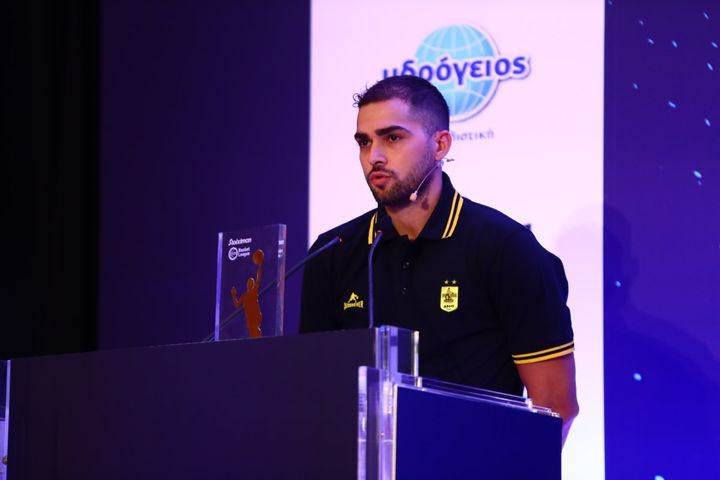 Τολιόπουλος: “Να ξεκινήσουμε τη σεζόν με ένα πολύ καλό παιχνίδι απέναντι στην κορυφαία ομάδα της Ευρώπης”