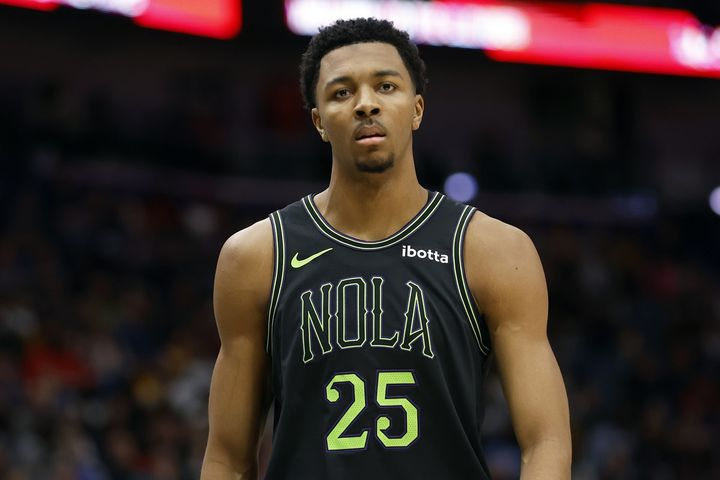 NBA: Ο Τρέι Μέρφι των Πέλικανς τραυματίστηκε στο 1ο λεπτό του αγώνα με τους Πίστονς και τέθηκε εκτός για την σεζόν