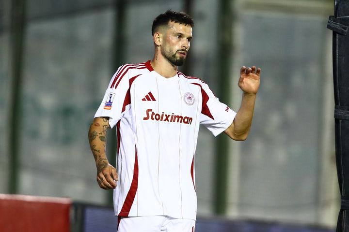 Athens Kallithea – Ολυμπιακός 0-1: Ο Βέλντε έδωσε τη λύση για το ερυθρόλευκο προβάδισμα πρόκρισης