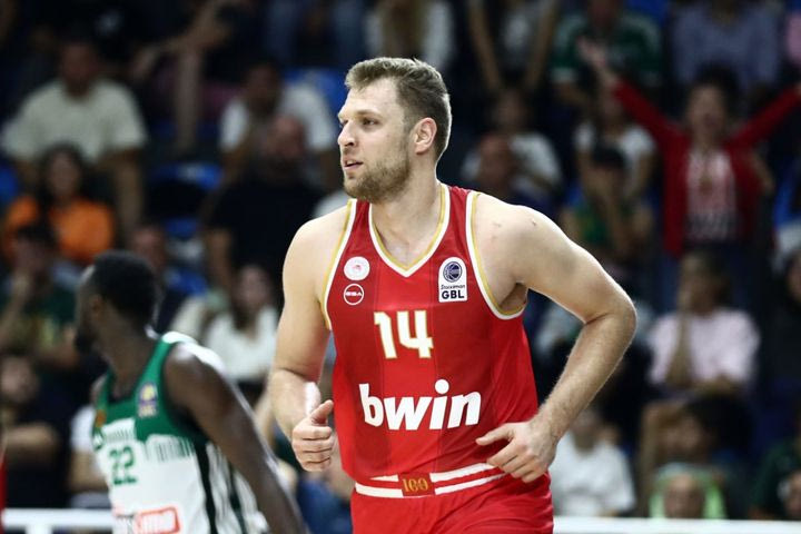 Βεζένκοβ: “Γιατί όχι ο τελικός της EuroLeague να είναι Παναθηναϊκός – Ολυμπιακός”