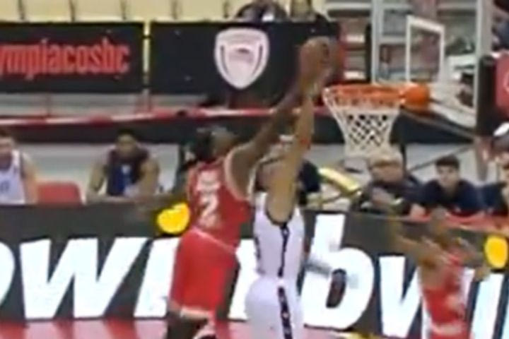 EuroLeague, το Top-10 της 3ης αγωνιστικής: Η τρομερή τάπα του Ράιτ στον Σιλντς στο Νο2