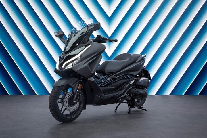 Honda Forza 125: Τα πάντα για την έκδοση του 2025 του ιαπωνικού σπορ-GT scooter