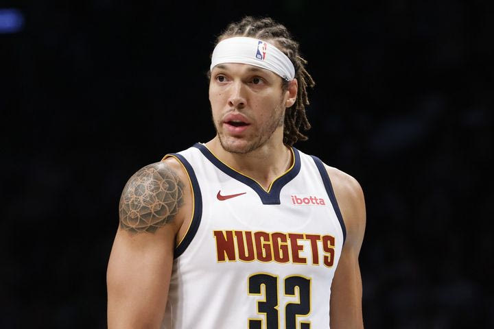 NBA, Νάγκετς: Ανησυχία για Γκόρντον, τραυματίστηκε στο φινάλε του Game 6 με τους Θάντερ
