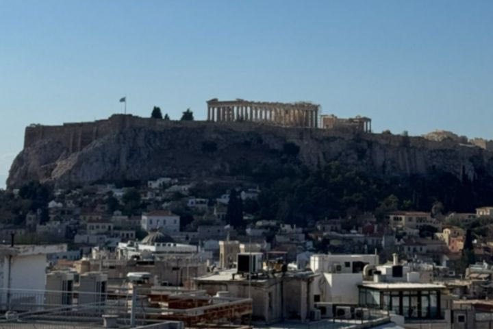 Παναθηναϊκός AKTOR – Ολυμπιακός: Η ελληνική “καλημέρα” της EuroLeague ενόψει του ντέρμπι, με φόντο την Ακρόπολη