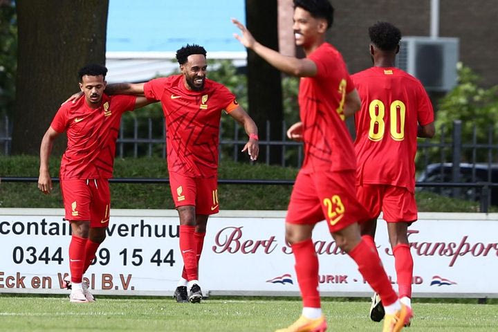 Αλ Καντσία – Αλ Καλίτζ 1-0: Η ομάδα του Μίτσελ πλήγωσε στο φινάλε Φορτούνη και Κουρμπέλη