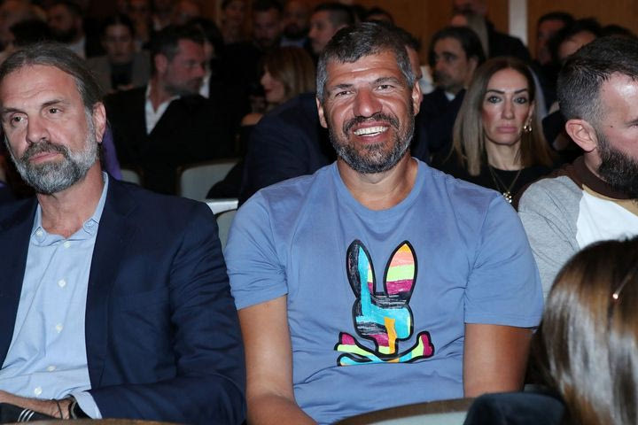 Παπαδόπουλος: “Διαβάζοντας αυτό το βιβλίο θα γίνετε καλύτεροι άνθρωποι”