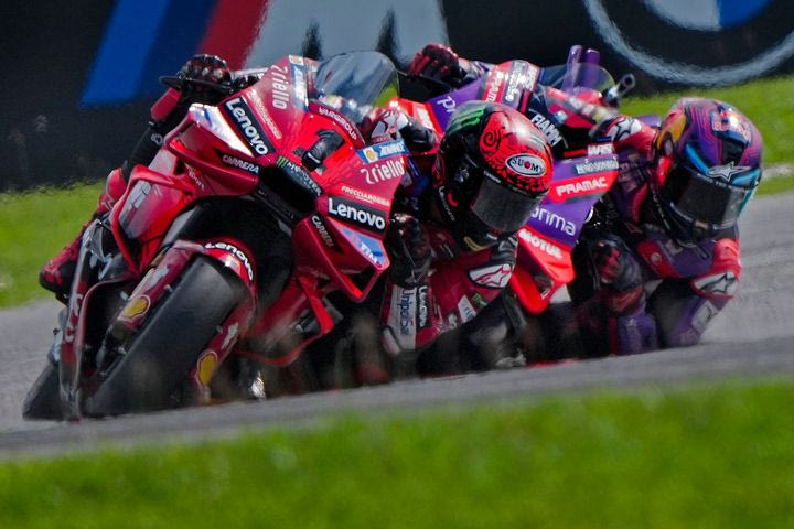 MotoGP: Τα σενάρια της μάχης τίτλου των Χόρχε Μαρτίν-Πέκο Μπανάια στη Βαρκελώνη