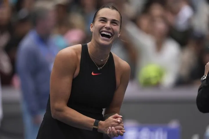 Αρίνα Σαμπαλένκα: “Αγαπώ τα παιδιά και θέλω να κάνω οικογένεια, αλλά αυτή τη στιγμή προτεραιότητα έχει η καριέρα μου”