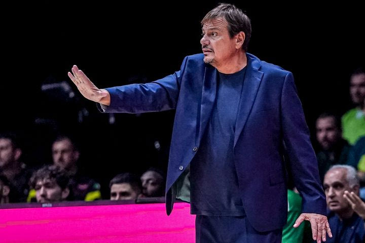 Αταμάν: “Παίξαμε έξυπνα στα τελευταία λεπτά, δεν με νοιάζει το ροτέισον, αλλά η εικόνα μας”