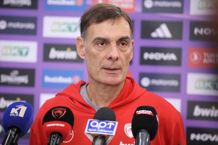 Μπαρτζώκας: “Οι παίκτες επηρεάζονται από τα social media, δεν είναι εύκολο και για εμάς, αλλά για κάποιο λόγο έχουμε επιλεγεί στον Ολυμπιακό”