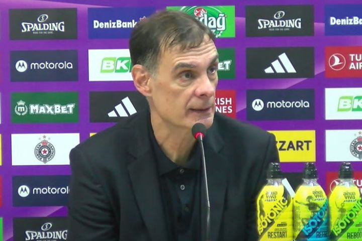 Μπαρτζώκας: “Ο ασίσταντ κόουτς του Ομπράντοβιτς μας έβριζε σε όλο το παιχνίδι, μετά ο Ταϊρίκ Τζόουνς μου επιτέθηκε”