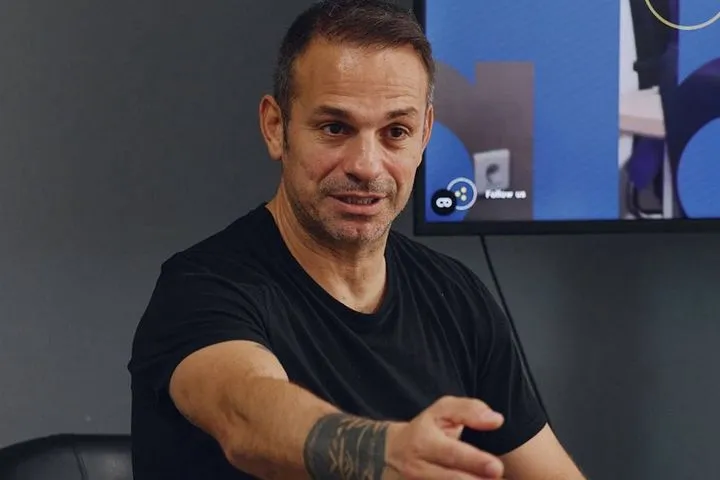 Ο Ντέμης Νικολαΐδης στο ANT1 MediaLab