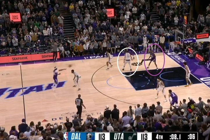 NBA: Ο Ντόντσιτς “κοιμήθηκε” στην άμυνα και οι Μάβερικς δέχθηκαν νικητήριο κάρφωμα από τον Κόλινς